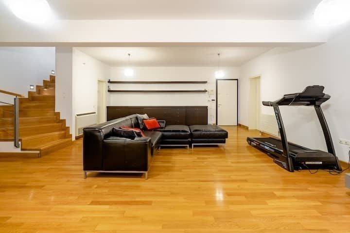 Εσωτερικοι χώροι