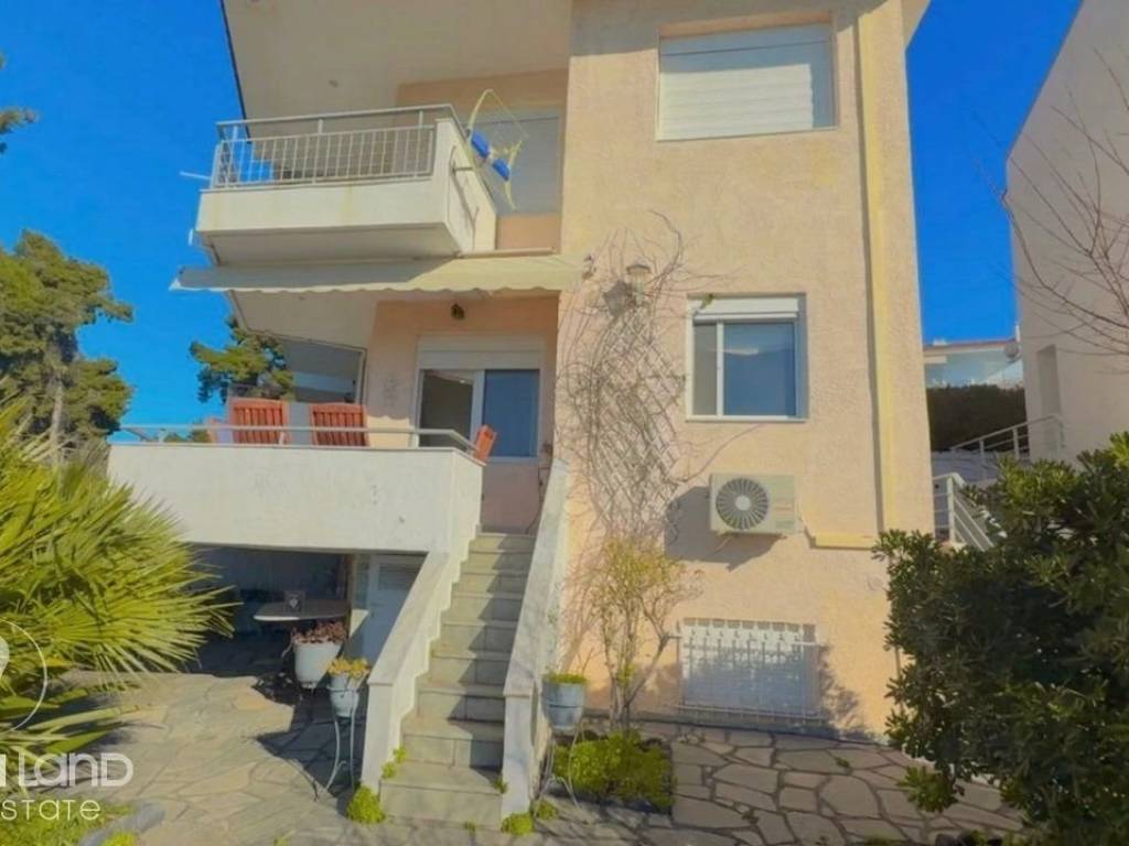 Forumland Real Estate, μεζονέτα