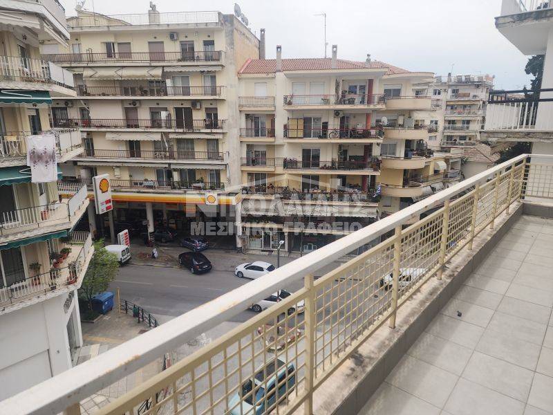 Θέα από μπαλκόνι