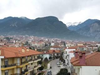 ΘΕΑ ΠΡΟΣ ΤΟΝ ΟΛΥΜΠΟ