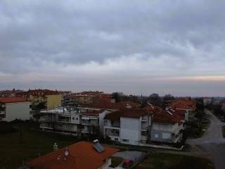 ΘΕΑ ΠΡΟΣ ΤΗ ΘΑΛΑΣΣΑ