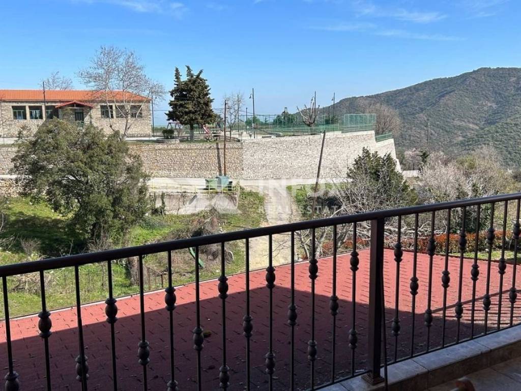 Θέα από μπαλκόνι