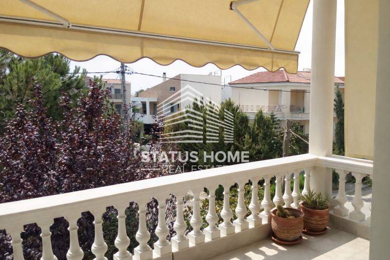 Θέα από μπαλκόνι