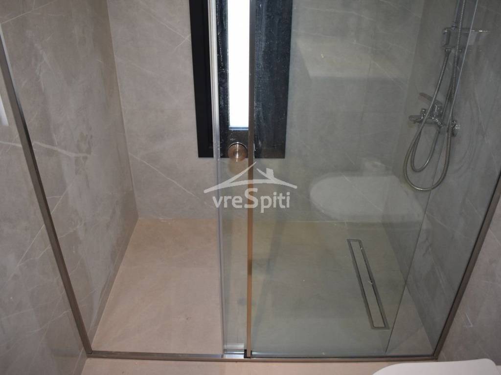 ΚΑΜΠΙΝΑ ΛΟΥΤΡΟΥ