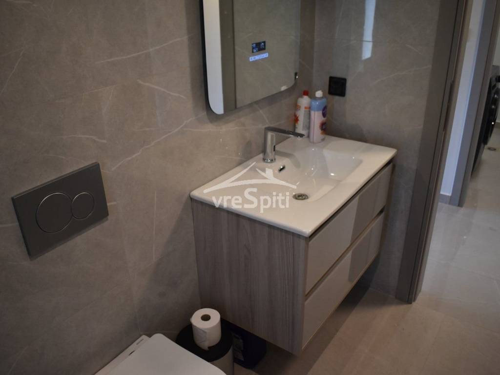 ΑΠΟΨΗ ΛΟΥΤΡΟΥ