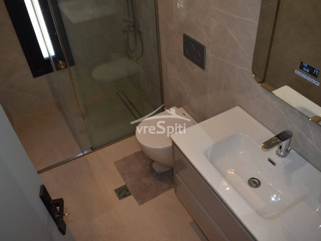 ΑΠΟΨΗ ΛΟΥΤΡΟΥ