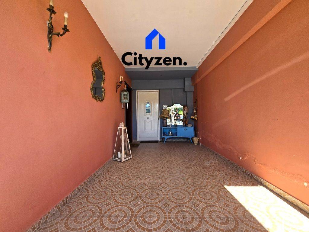 ΚΥΡΙΑ ΕΙΣΟΔΟΣ