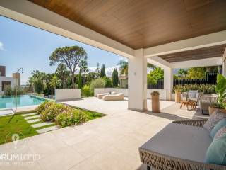 Forumland Real Estate, Εσωτερική όψη