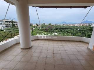 Θέα απο μπαλκόνι