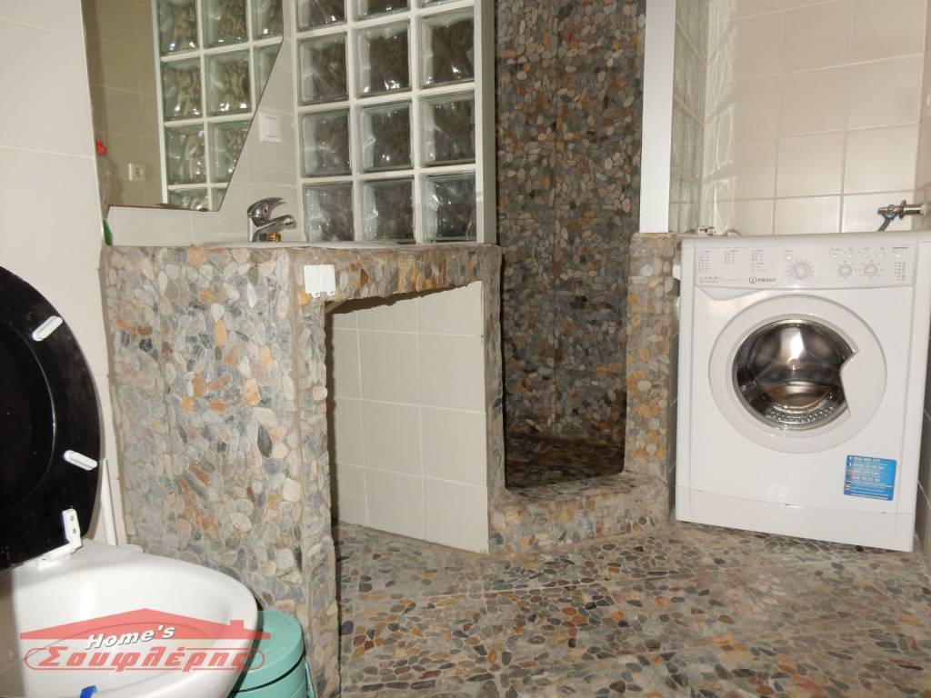 ΜΠΑΝΙΟ ΜΕ ΠΛΥΝΤΗΡΙΟ ΡΟΥΧΩΝ