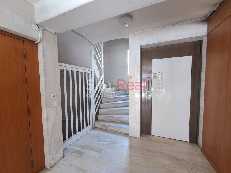 Είσοδος οικοδομής