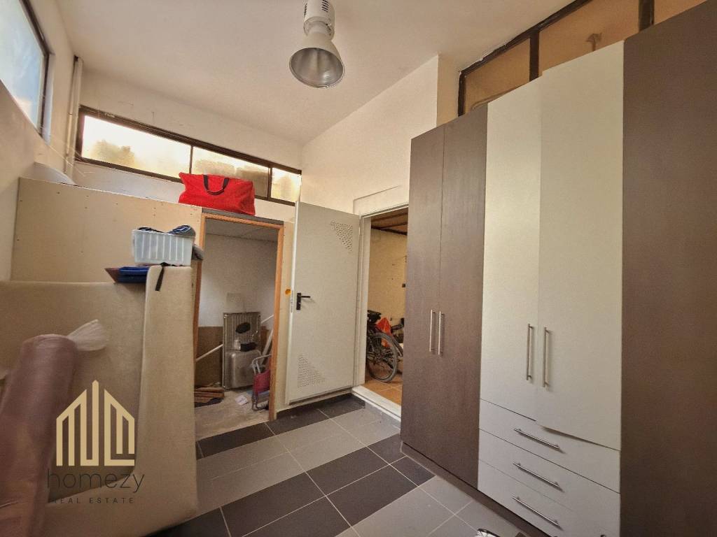 Emiypogeios choros - Ypnodomatio &amp; Egkatastase mpanioy