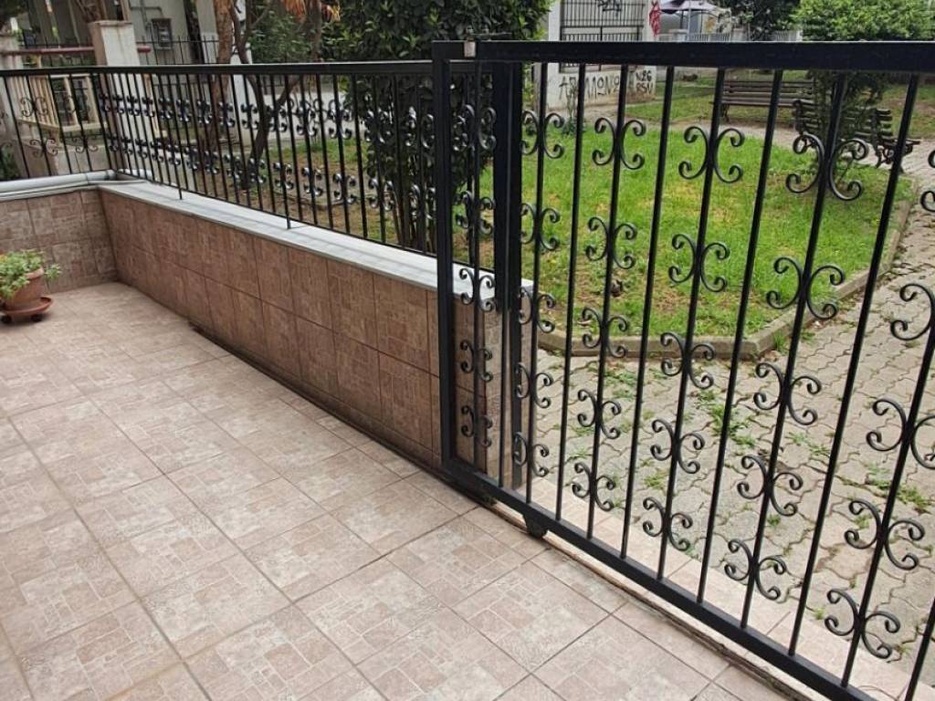 Θέα από μπαλκόνι