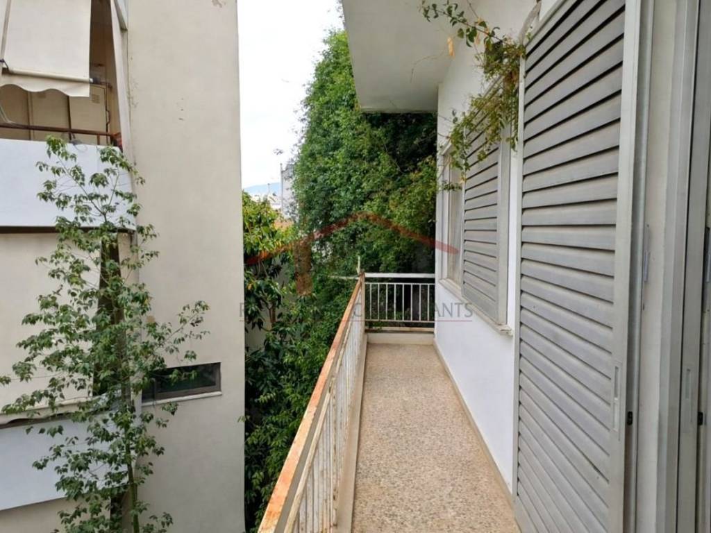 Θέα από μπαλκόνι