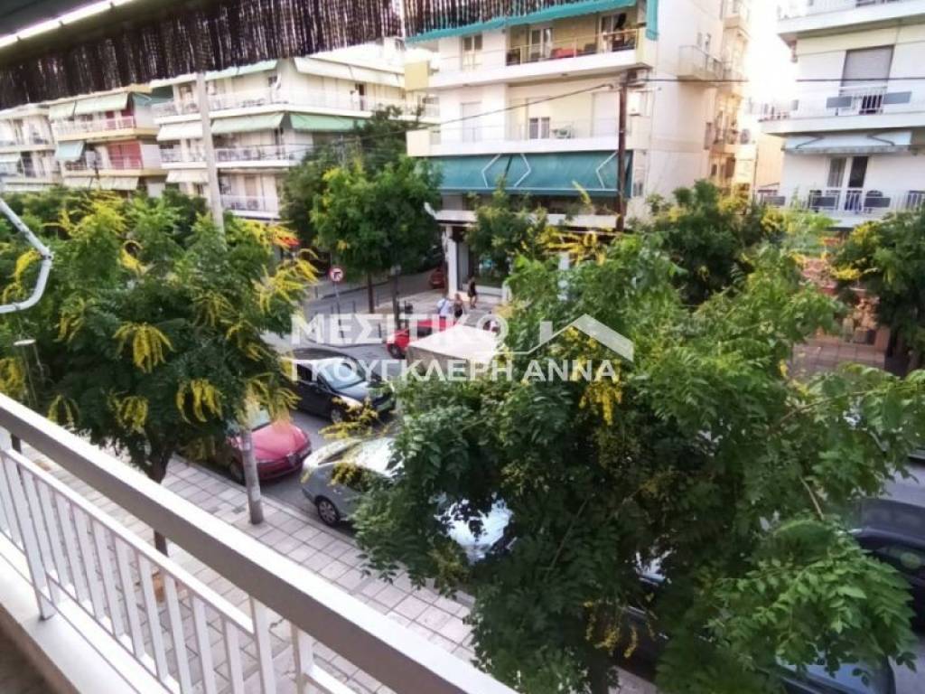 Θέα από μπαλκόνι