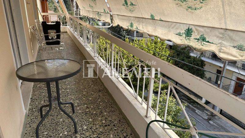 Θέα από μπαλκόνι