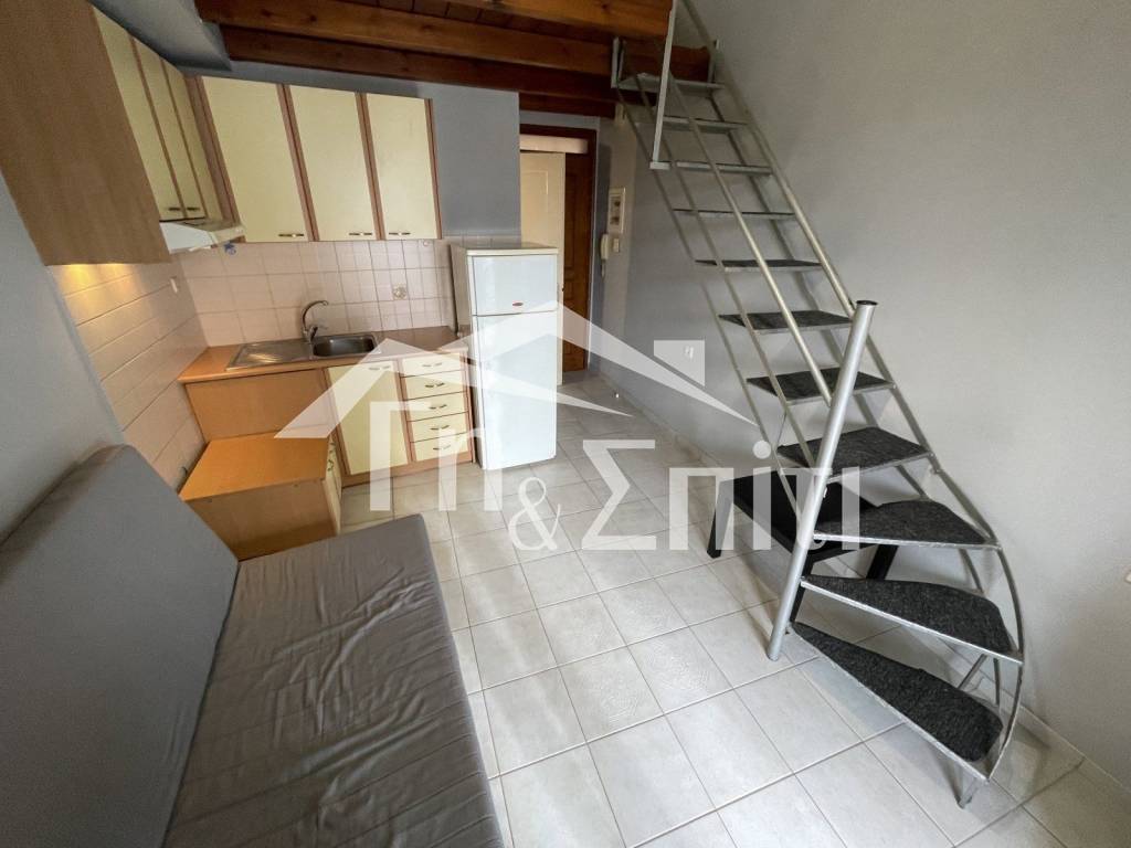 Σαλοκουζίνα