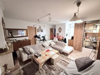 Σαλοκουζίνα