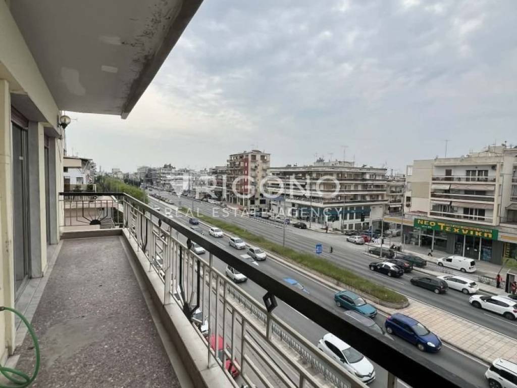 Θέα από μπαλκόνι