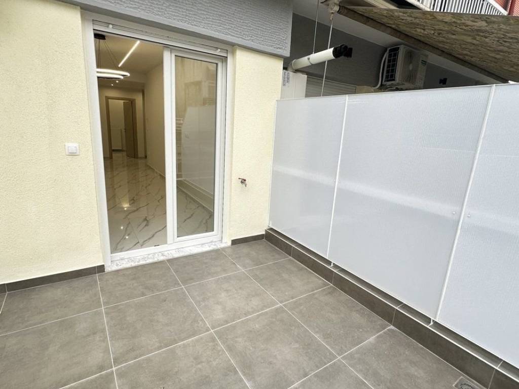 Forumland Real Estate, Βεράντες