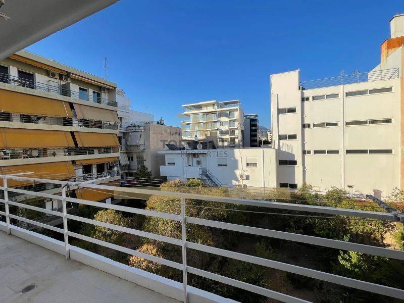 Θέα από μπαλκόνι