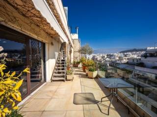 Θέα από μπαλκόνι,Μπαλκόνι