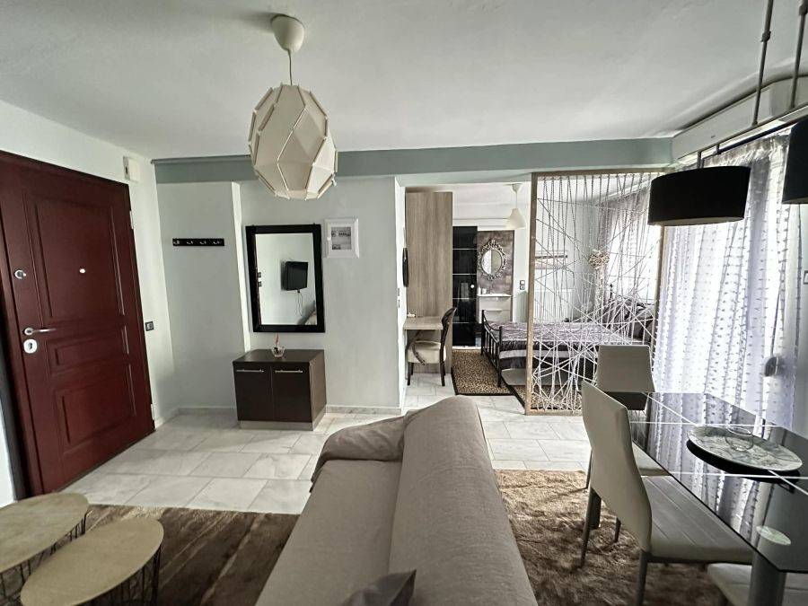 Σαλοκουζίνα