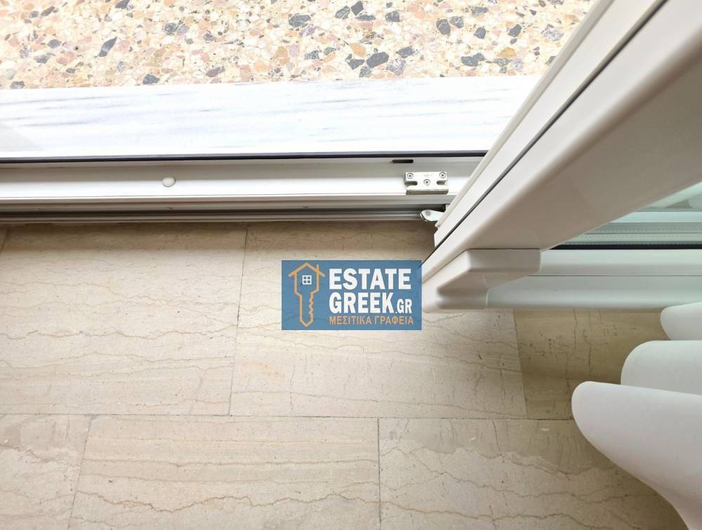 ★ ΑΜΕΣΑ ΔΙΑΘΕΣΙΜΟ ★ Με 2 + 1 υπνοδωμάτια ★ Μερικώς ανακαινισμένο ★ 