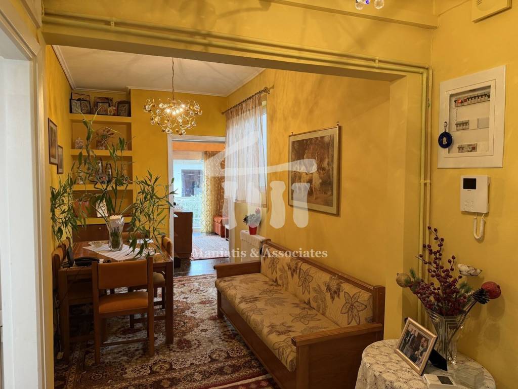 Εσωτερικοι χώροι