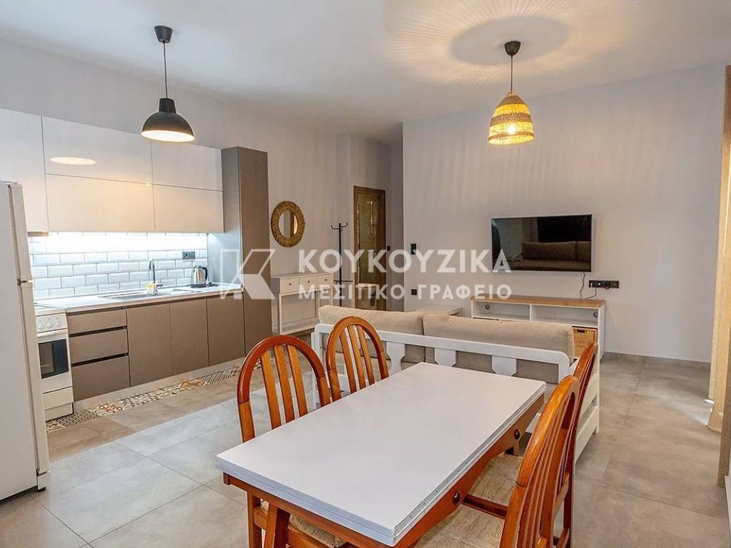 Σαλοκουζίνα