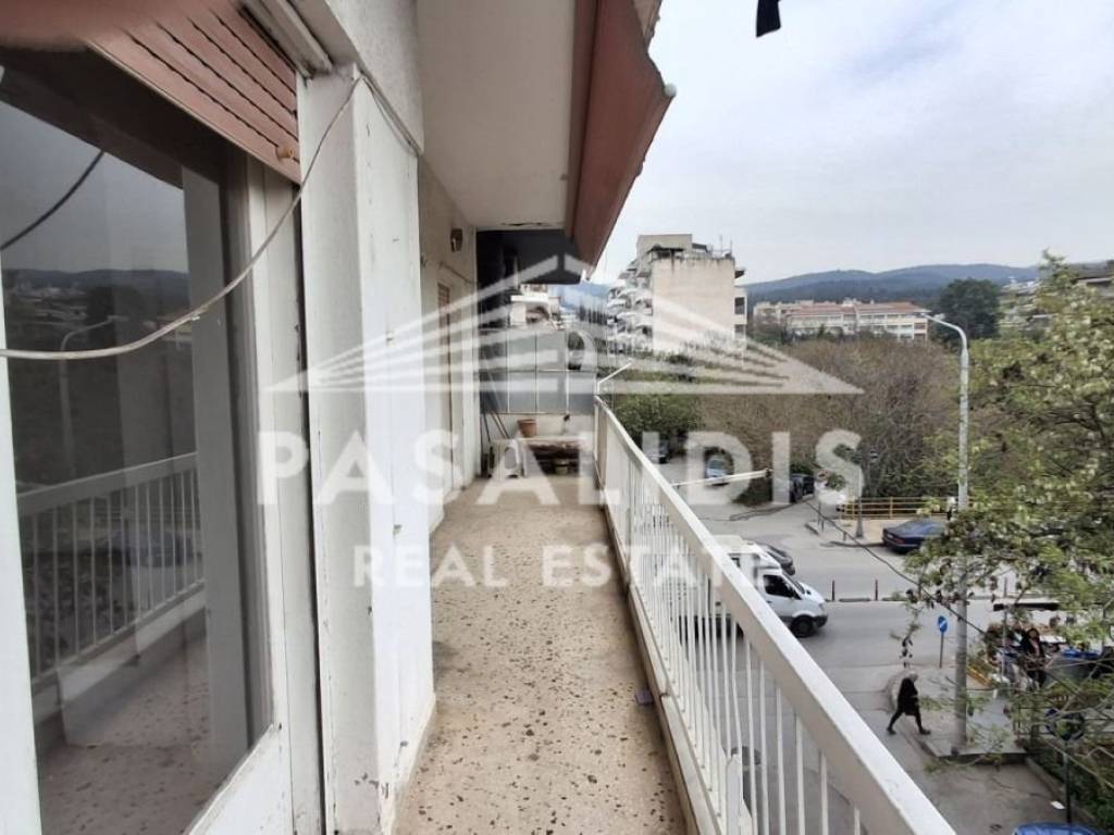 Θέα από μπαλκόνι