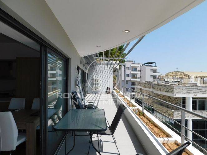 Θέα από μπαλκόνι