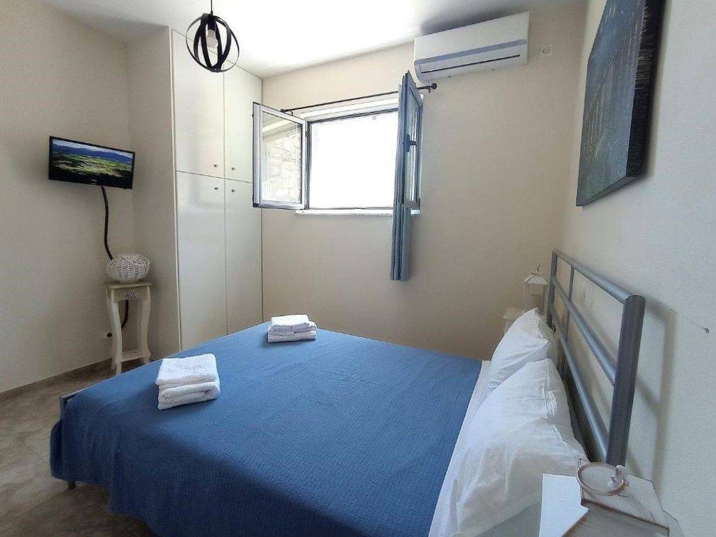 MEGALOS CHOROS, ME NTOYLAPES