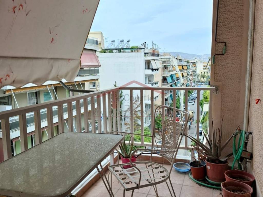 Θέα από μπαλκόνι