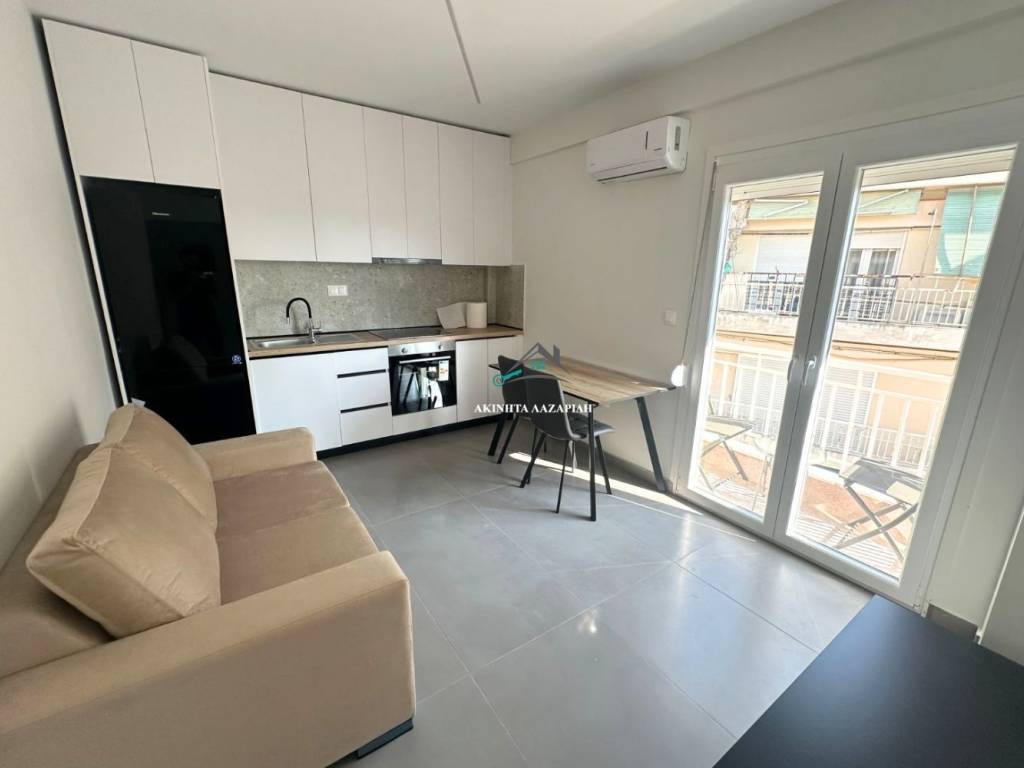 Σαλοκουζίνα