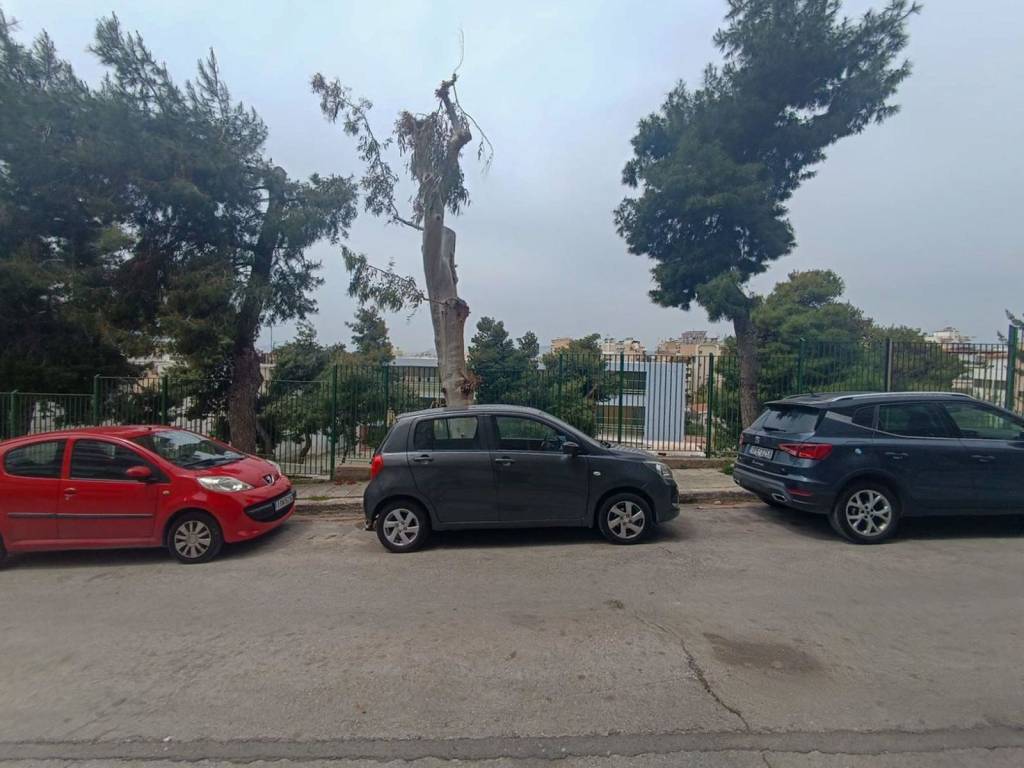 Αποθήκη Προς Πώληση στον Άγιο Δημήτριο