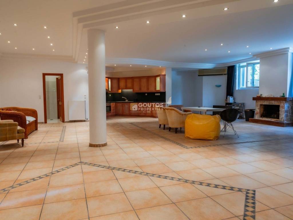 Εσωτερικοι χώροι