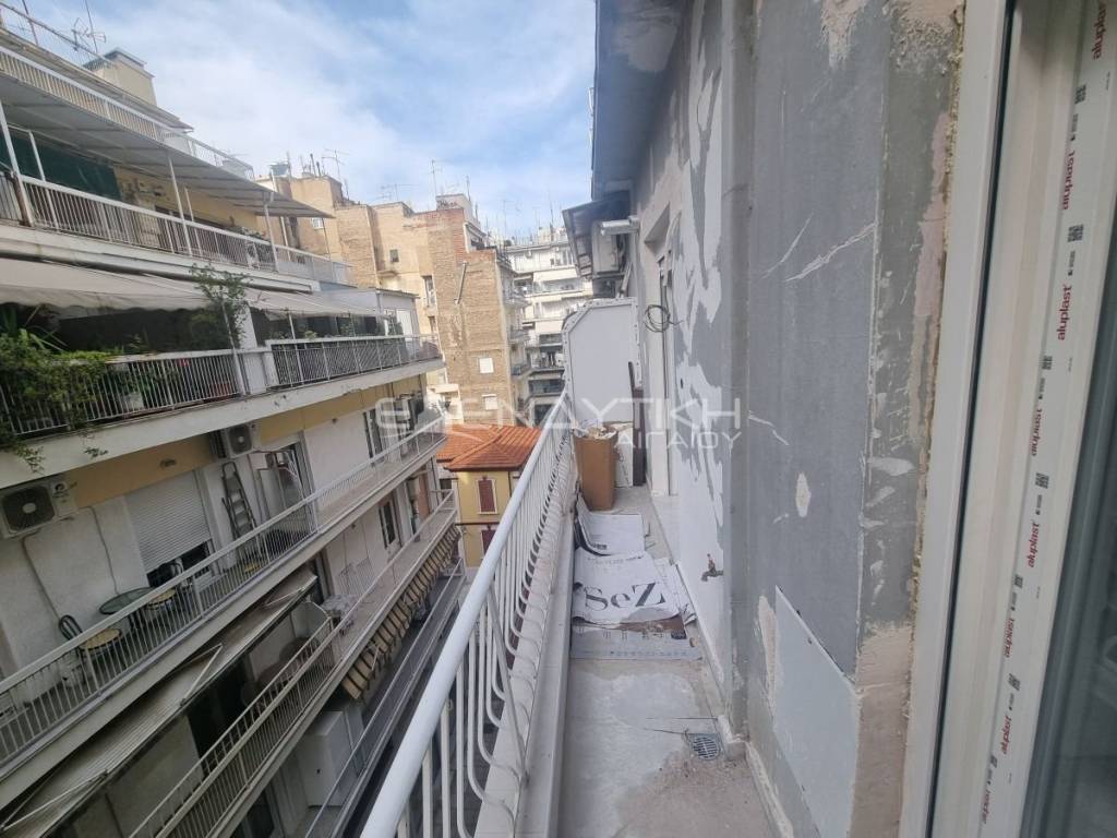 Θέα από μπαλκόνι