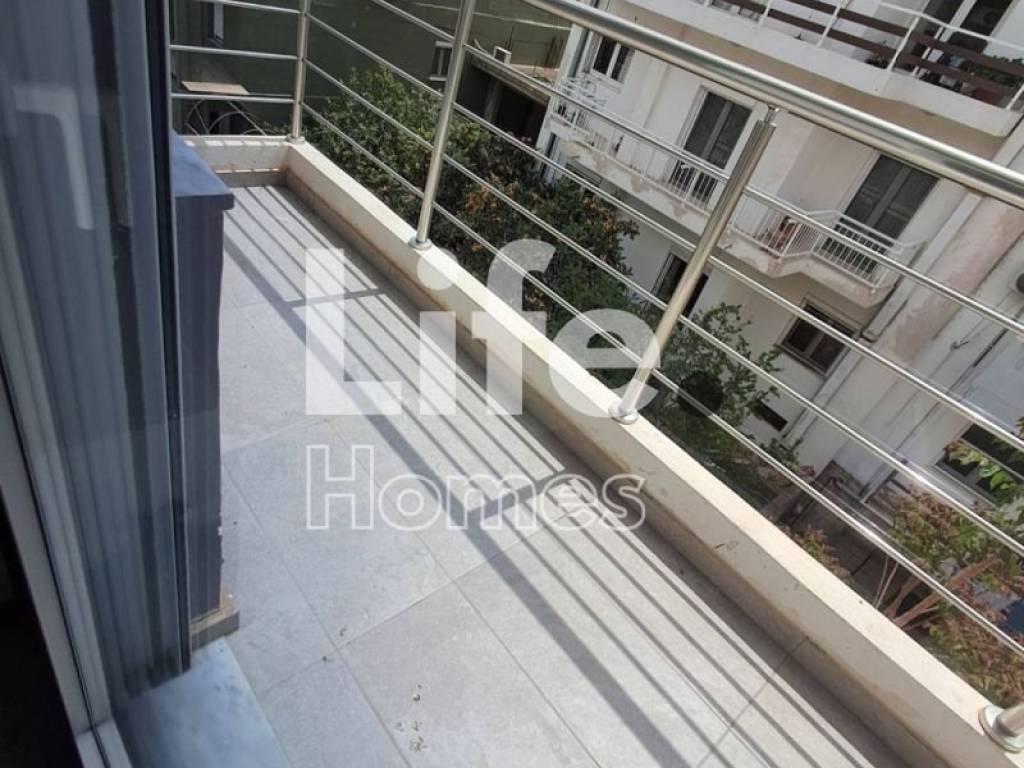 Θέα από μπαλκόνι