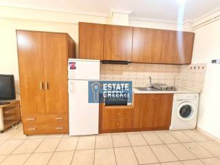 Ενοικιάζεται Studio 30τ.μ. με πρόσοψη 3μ.