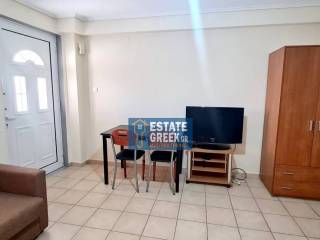 Ενοικιάζεται Studio 30τ.μ. με πρόσοψη 3μ.
