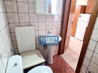 Ενοικιάζεται Studio 30τ.μ. με πρόσοψη 3μ.