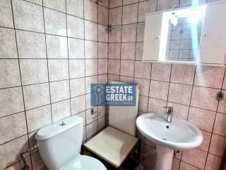 Ενοικιάζεται Studio 30τ.μ. με πρόσοψη 3μ.