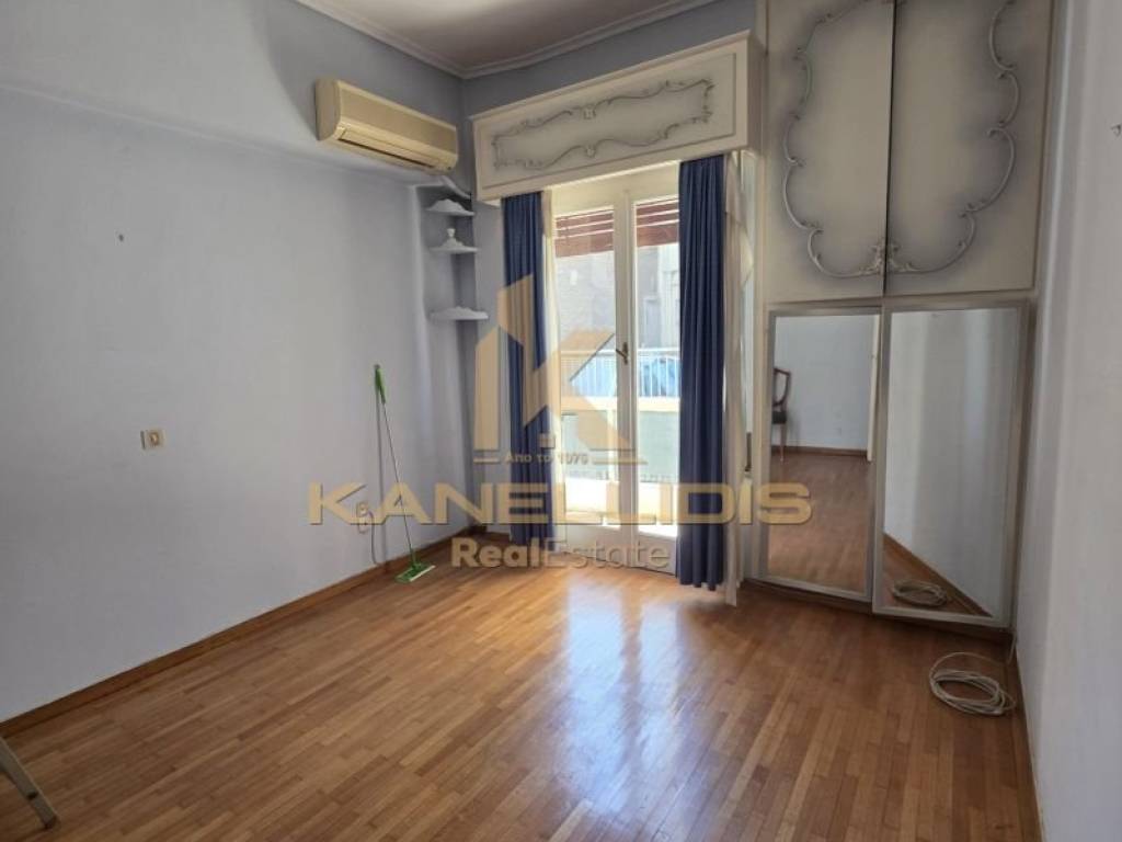 Υπνοδωμάτιο,1