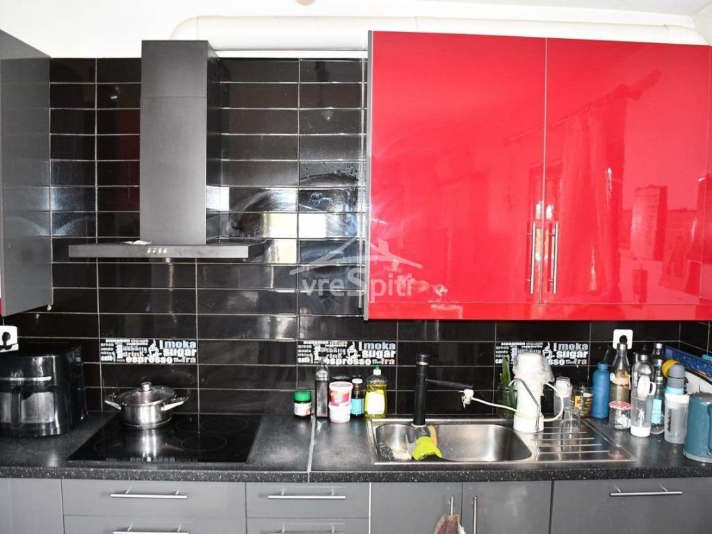 ΚΟΥΖΙΝΑ 1ου ΕΠΙΠΕΔΟΥ