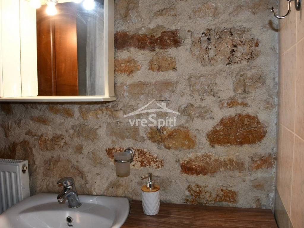 ΑΠΟΨΗ ΜΠΑΝΙΟΥ