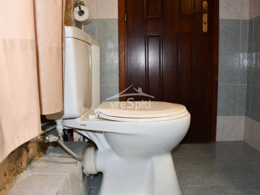 ΑΠΟΨΗ ΜΠΑΝΙΟΥ