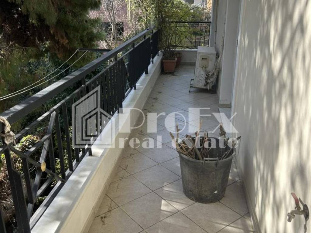 Θέα από μπαλκόνι