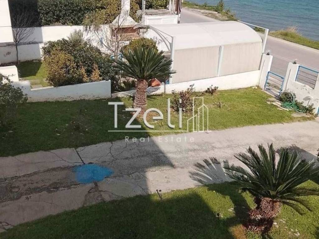 Θέα απο μπαλκόνι