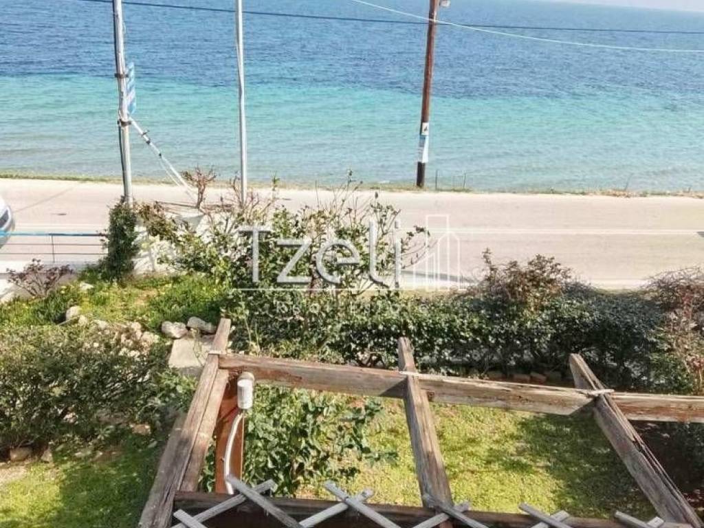 Θέα απο μπαλκόνι